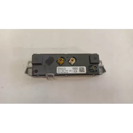 WZMACNIACZ ANTENOWY 8K5035225 AUDI A4 B8