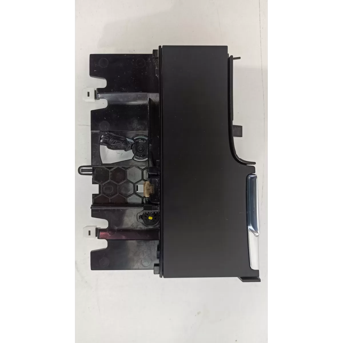 VOLVO XC90 XC60 V60 SCHOWEK POPIELNICZKA UK