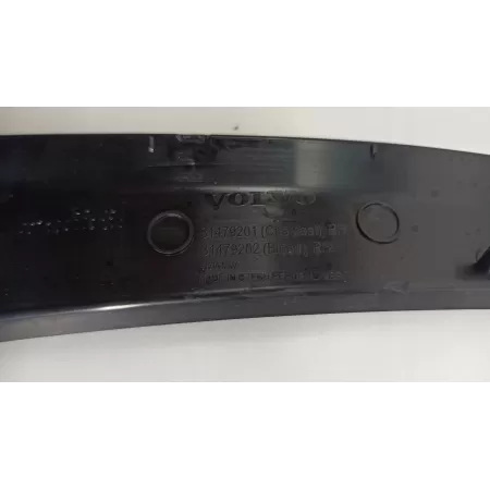 VOLVO V60 OSŁONA LISTWA PRAWA 31479201