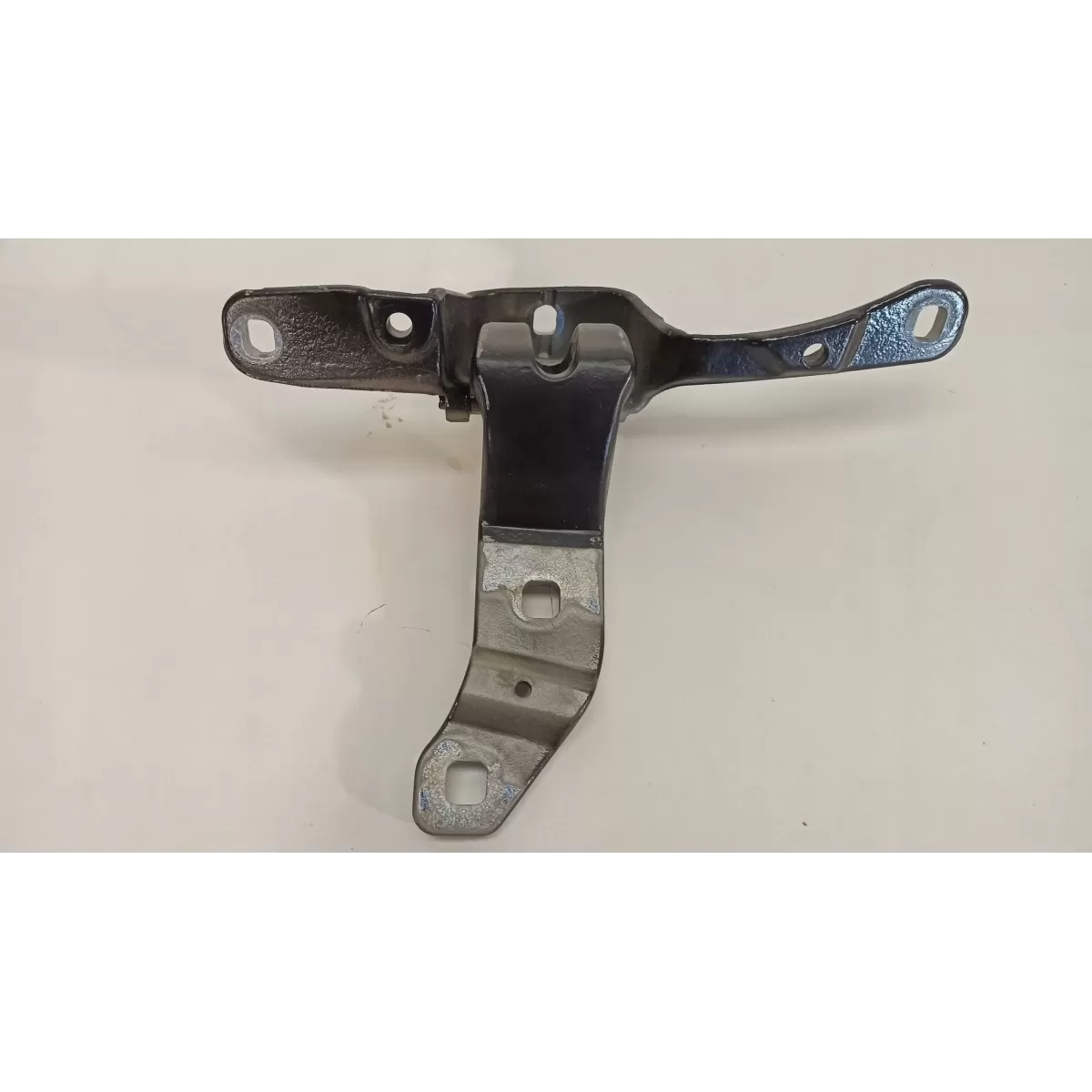 ZAWIAS KLAPY LEWY BMW F07 7200533