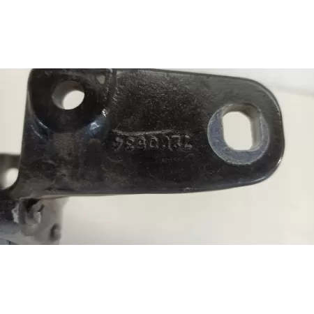 ZAWIAS KLAPY PRAWY BMW F07 7200534