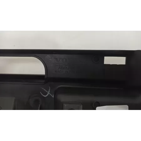 VOLVO V60 II BOCZEK TAPICERKA BAGAŻNIKA LEWA