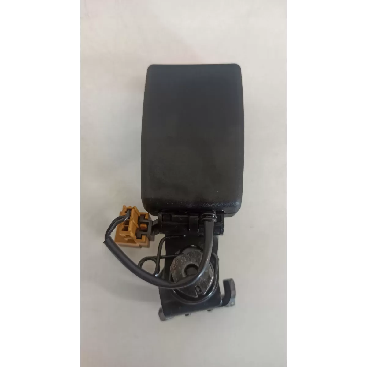 ZAPINKA PASA TYŁ TYLNEGO AUDI A6 C7 4G0857740A