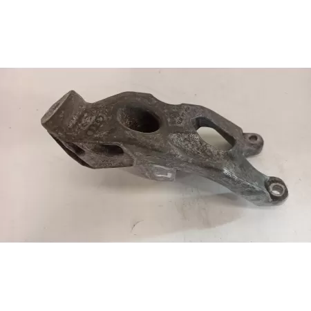 Łapa podpora silnika Audi A4 A5 A6 Q5 8K0199307BE