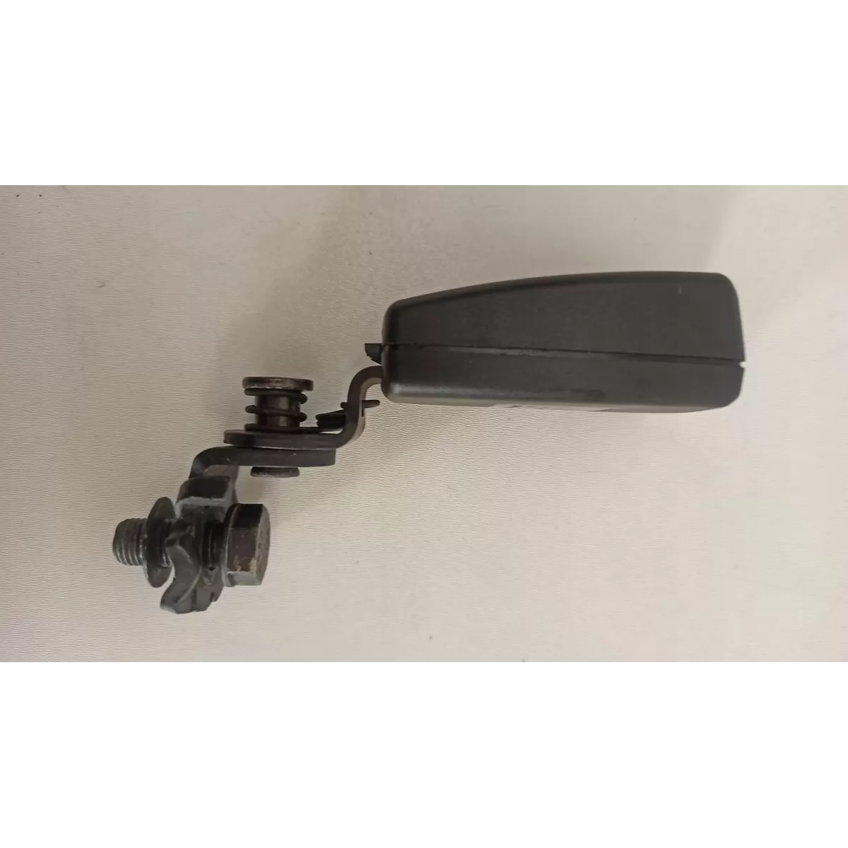 ZAPINKA PASA TYŁ AUDI A4 A5 8T0857739H