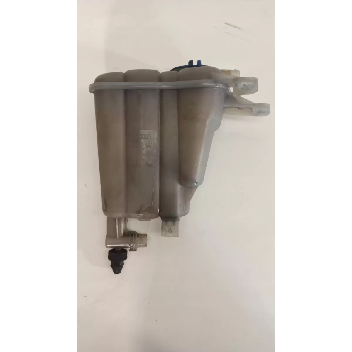 ZBIORNICZEK WYRÓWNAWCZY AUDI A5 8T 8K0121403H
