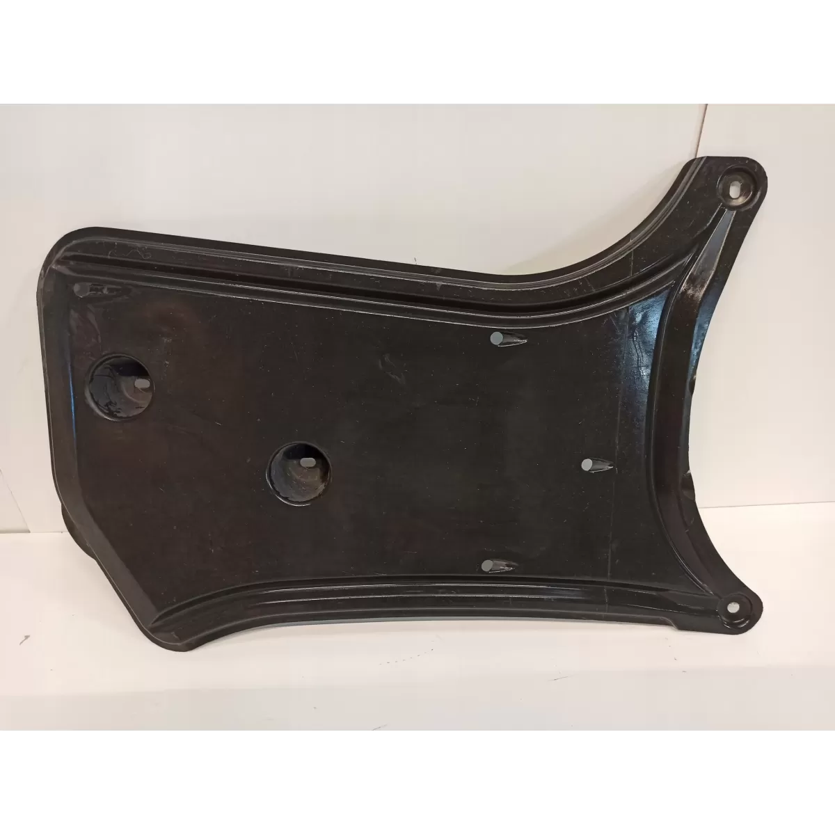 AUDI A4 B8 OSŁONA PŁYTA PODWOZIA LEWA 8K0825219