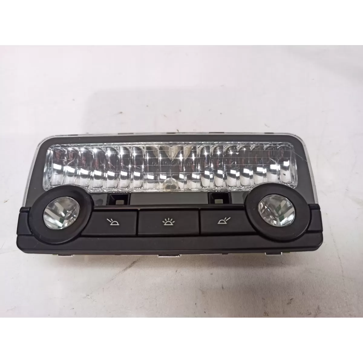 Lampka wewnętrzna BMW F01 F07 F10 6570100000