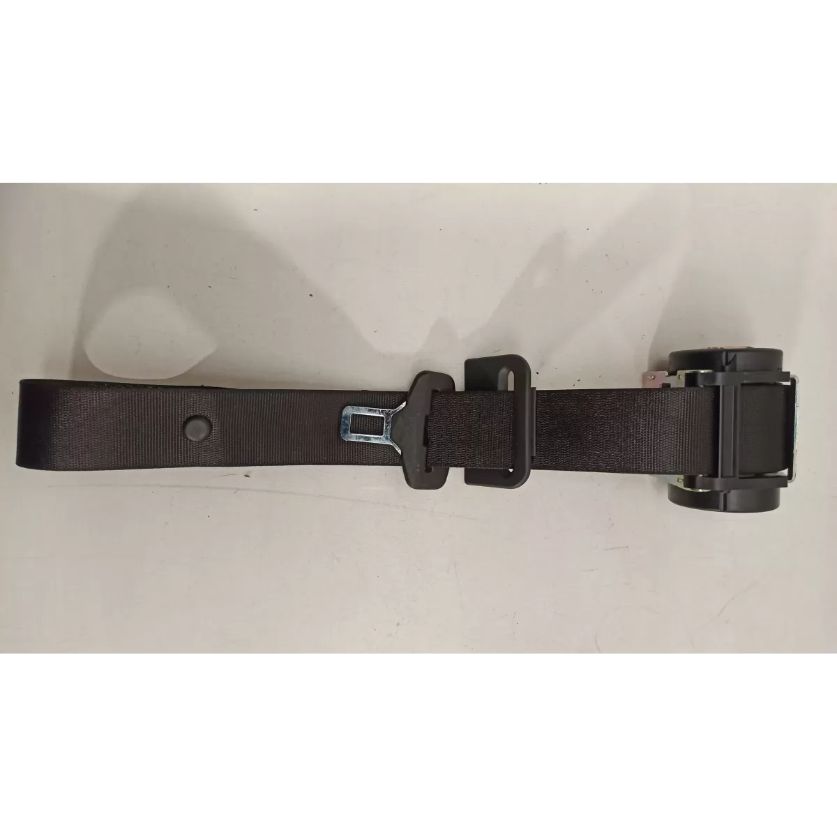 Mercedes W211 PAS BEZPIECZEŃSTWA TYŁ ŚRODKOWY