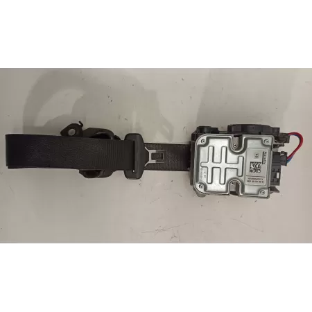 PAS BEZPIECZEŃSTWA PRAWY PRZÓD MERCEDES W211