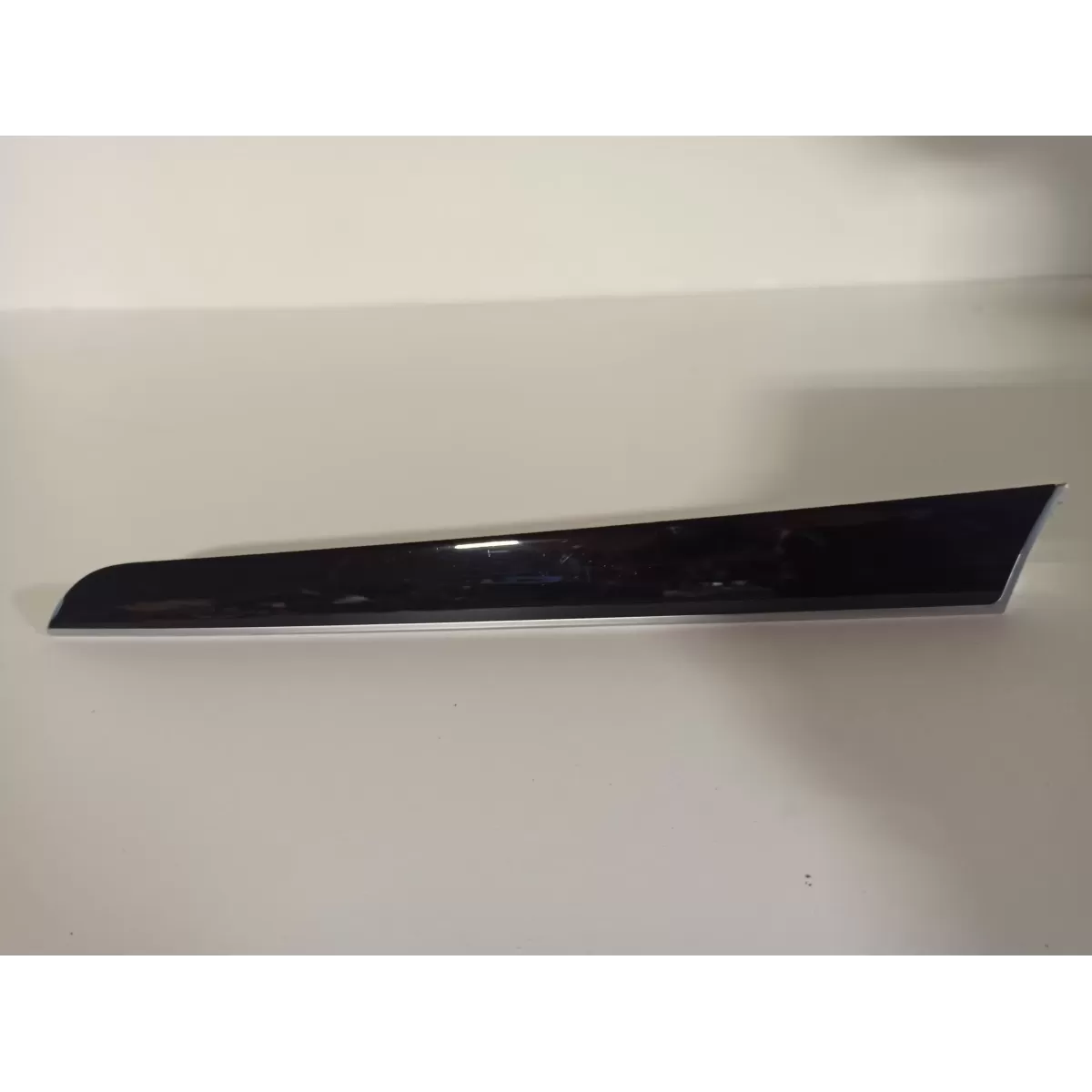 LISTWA OZDOBNA DRZWI PRAWY TYŁ AUDI A5 8K0867420