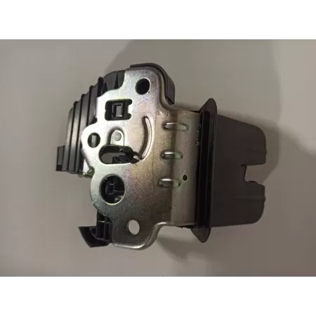 AUDI A3 A5 A6 ZAMEK KLAPY BAGAŻNIKA 8R0827505