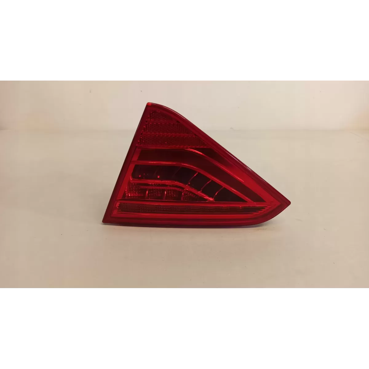 AUDI A5 8T LIFT SLINE LAMPA TYLNA LED PRAWA