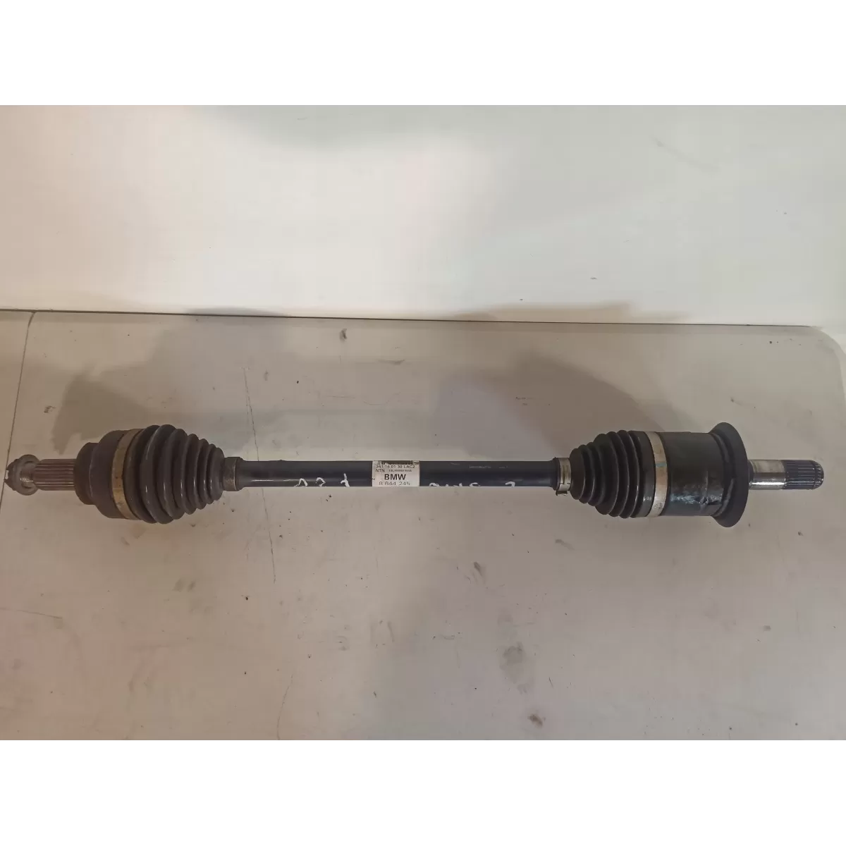 BMW F20 PÓŁOŚ PRAWY TYŁ 8644244