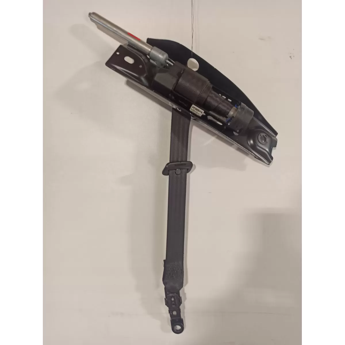 PAS NAPINACZ LEWY PRZÓD VOLVO V70 III 39860302