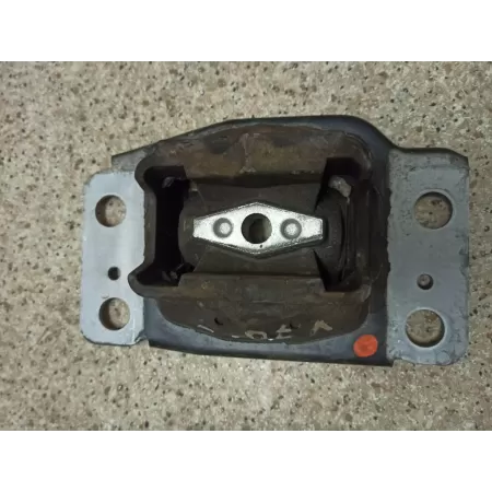 VOLVO V70 MONDEO ŁAPA PODUSZKA SKRZYNI 6G917M121AC