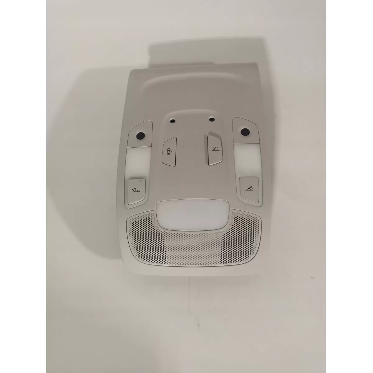 AUDI A6 LAMPKA PODSUFITKI 4G0947135