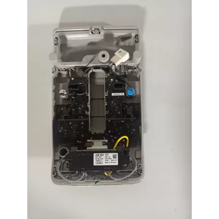 AUDI A6 LAMPKA PODSUFITKI 4G0947135