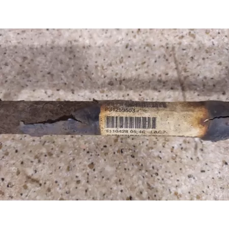 VOLVO XC90 V70 XC60 S80 PÓŁOŚ TYŁ TYLNA 31259503