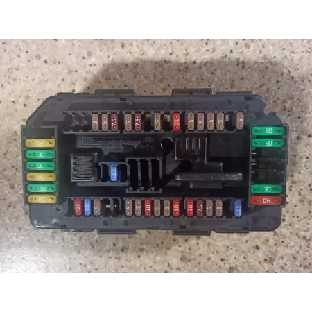 BMW F10 F20 F30 Skrzynka bezpieczników 938906801