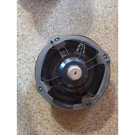 AUDI A3 8V GŁOŚNIKI GŁOŚNIK NAGŁOŚNIENIE 8V0035415