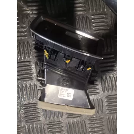 Kratka wentylacyjna prawa BMW 5 F07 F5914258607