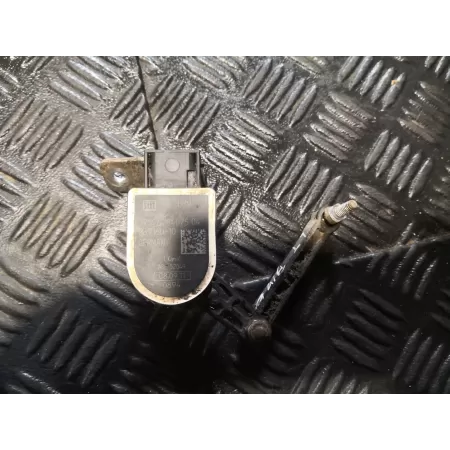 CZUJNIK POZIOMOWANIA XENON TYŁ 6784075 BMW F07