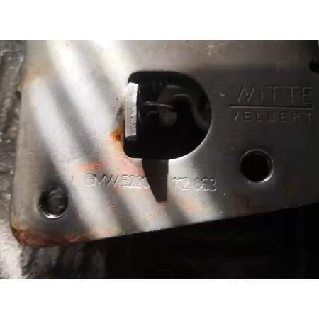 ZAMEK TYLNEJ KANAPY PRAWY BMW GT F07 7112863