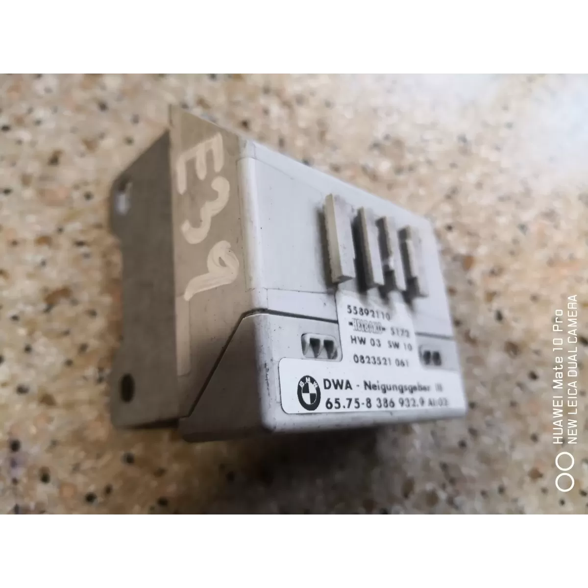 STEROWNIK POMPY PALIWA 55892110 BMW E39