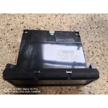 WYŚWIETLACZ EKRAN VOLVO V70 31268051