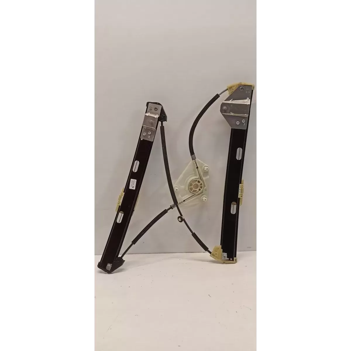 AUDI A1 82A MECHANIZM PODNOSZENIA SZYBY PRAWY PRZÓD 82G837462