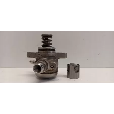 AUDI A1 82A POMPA PALIWA 04E127027M