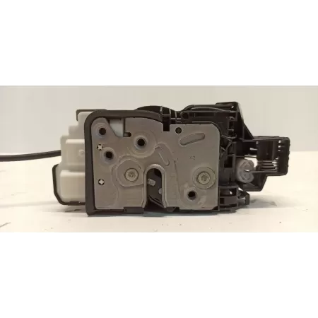 VOLVO V90 ZAMEK DRZWI PRAWY PRZÓD 31462456