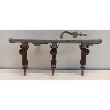 NISSAN MICRA K14 LISTWA WTRYSKOWA WTRYSKI 175204021R 166008769R