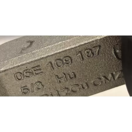 VW TIGUAN II ALLSPACE ROLKA NAPINACZ 05E109187