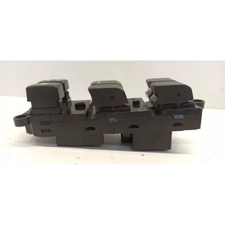 SUZUKI SWIFT MK8 PRZEŁĄCZNIK SZYB RHD SUZUKI SWIFT MK8 PRZEŁĄCZNIK SZYB RHD