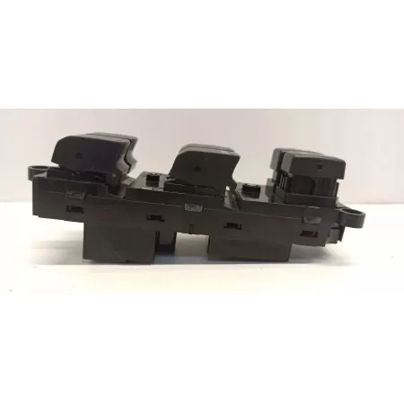 SUZUKI SWIFT MK8 PRZEŁĄCZNIK SZYB RHD SUZUKI SWIFT MK8 PRZEŁĄCZNIK SZYB RHD