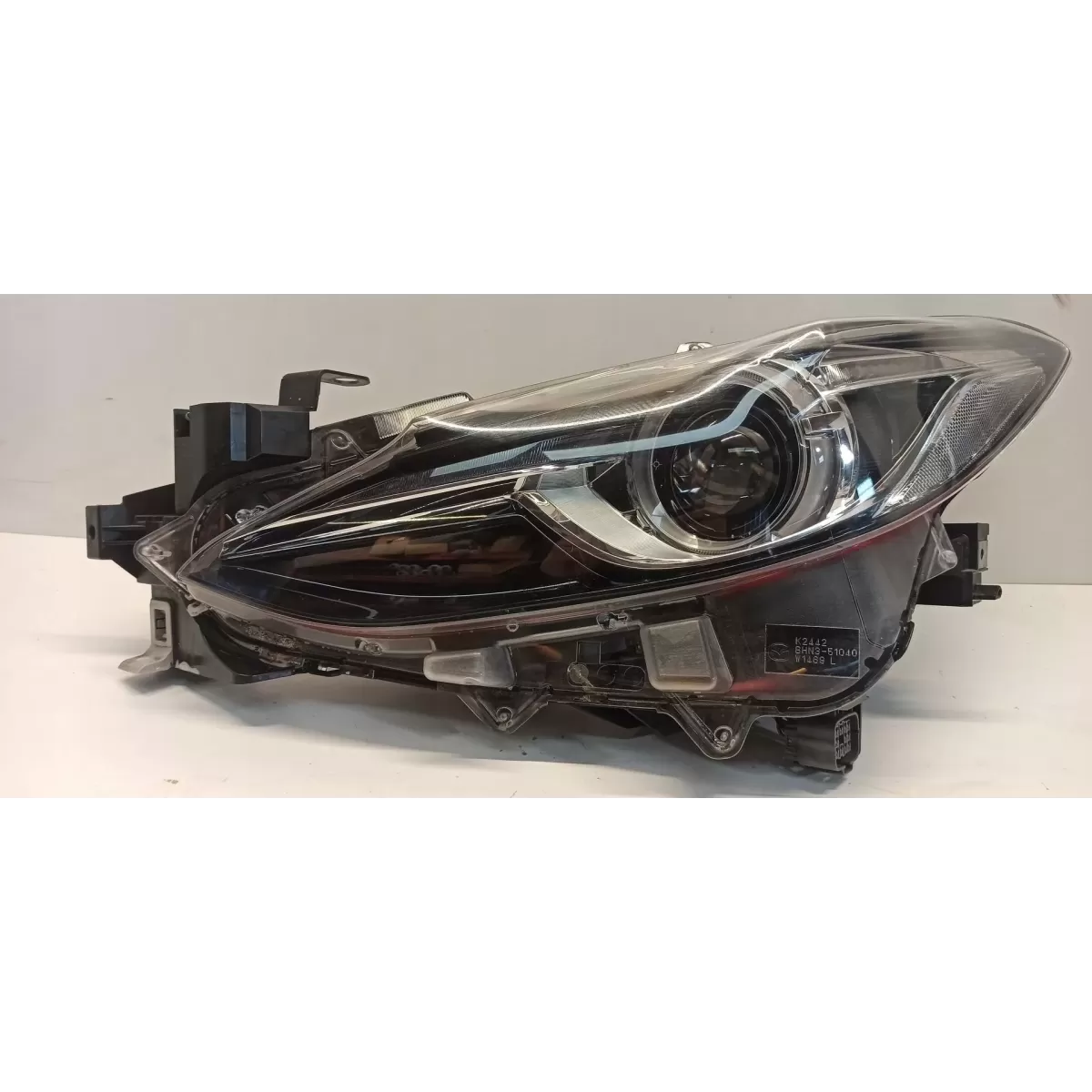 MAZDA 3 LAMPA LEWY PRZÓD ANGLIK BHT551040