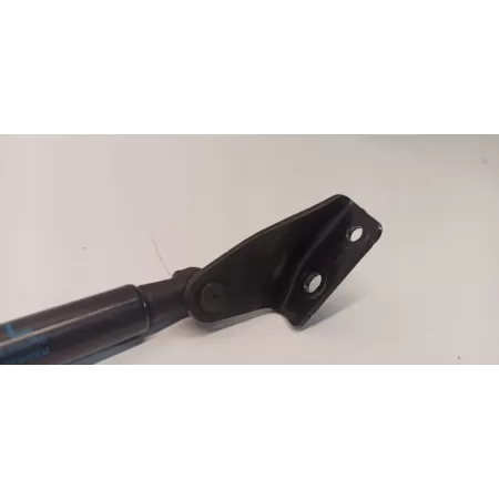 MAZDA 3 SIŁOWNIK KLAPY BAGAŻNIKA LEWY BHN--63620A