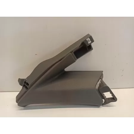 AUDI A3 8Y OSŁONA SŁUPKA PRAWA C SEDAN 8Y5867288