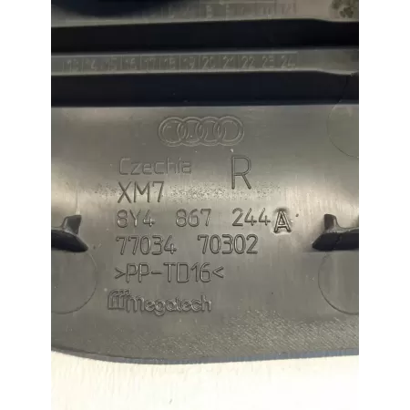 AUDI A3 8Y OSŁONA SŁUPKA PRAWA 8Y4867244A