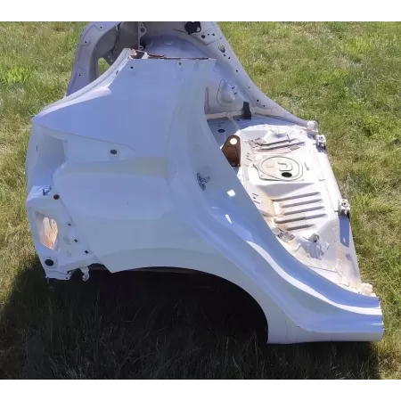 NISSAN MICRA K14 ĆWIARTKA BŁOTNIK PRAWY TYŁ ZY2