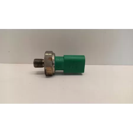 VW TRANSPORTER T6 CZUJNIK CIŚNIENIA OLEJU 04L919081