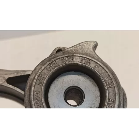 AUDI Q3 83A 83F NAPINACZ PASKA ROLKI 05E903305F