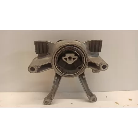 BMW 7 G11 ŁAPA PODUSZKA SKRZYNI BIEGÓW 6861567