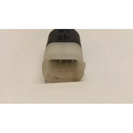 BMW 7 G11 CZUJNIK ABS WIĄZKA PRAWY TYŁ 6869076