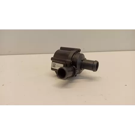 AUDI A6 C7 POMPKA WODY 06H121601P