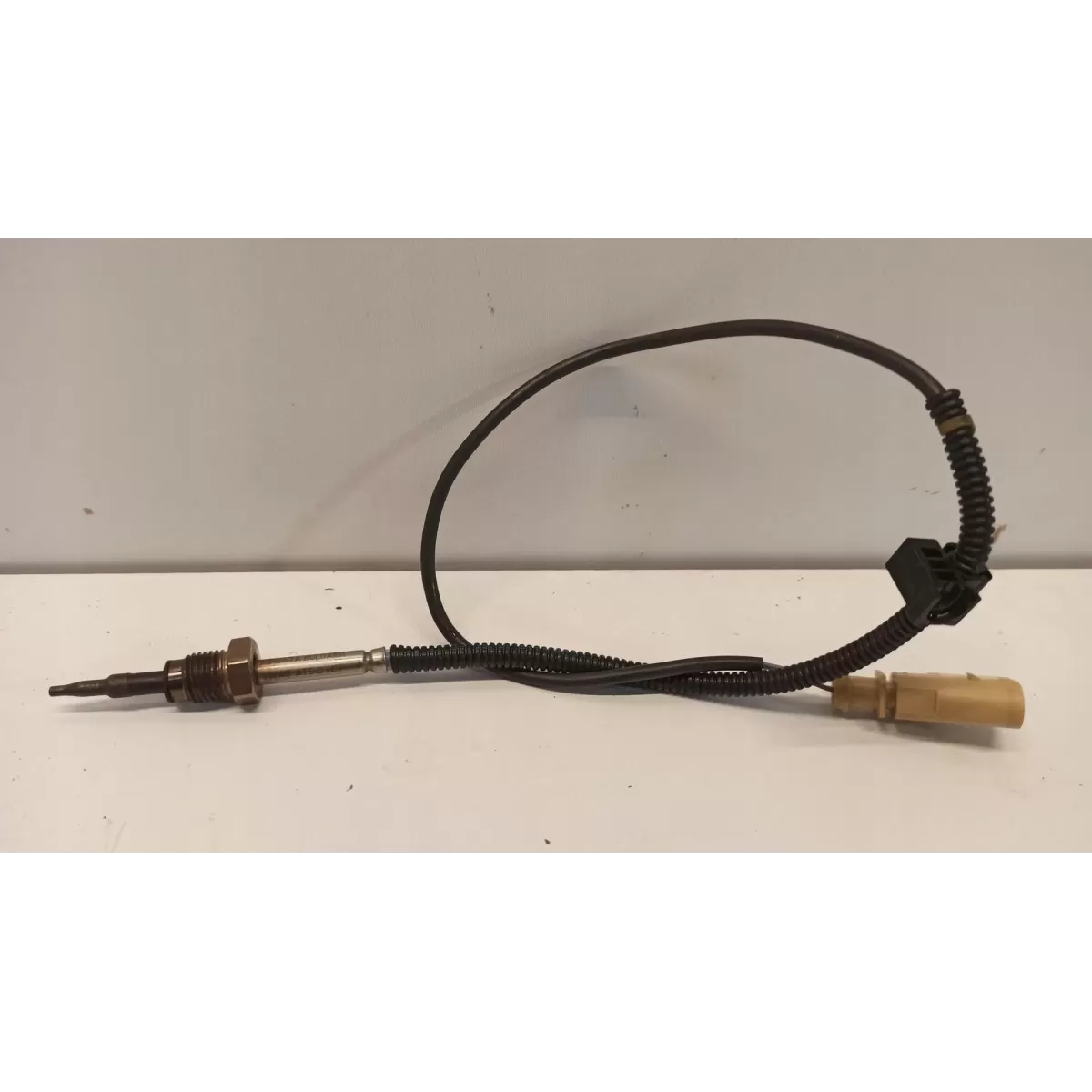 AUDI A6 C7 CZUJNIK TEMPERATURY SPALIN 4M0906088L
