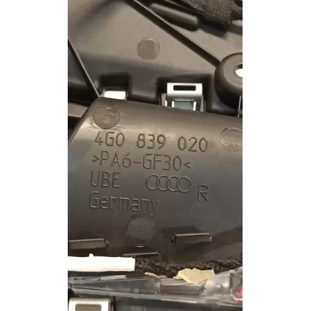 AUDI A6 C7 KLAMKA WEWNĘTRZNA PRAWY TYŁ 4G0839020