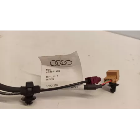 AUDI A6 C7 WZMACNIACZ ANTENY 4G0035502